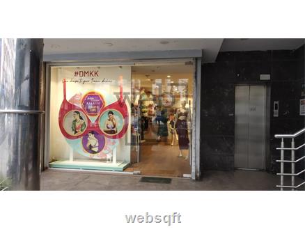 Retail showroom for Rent